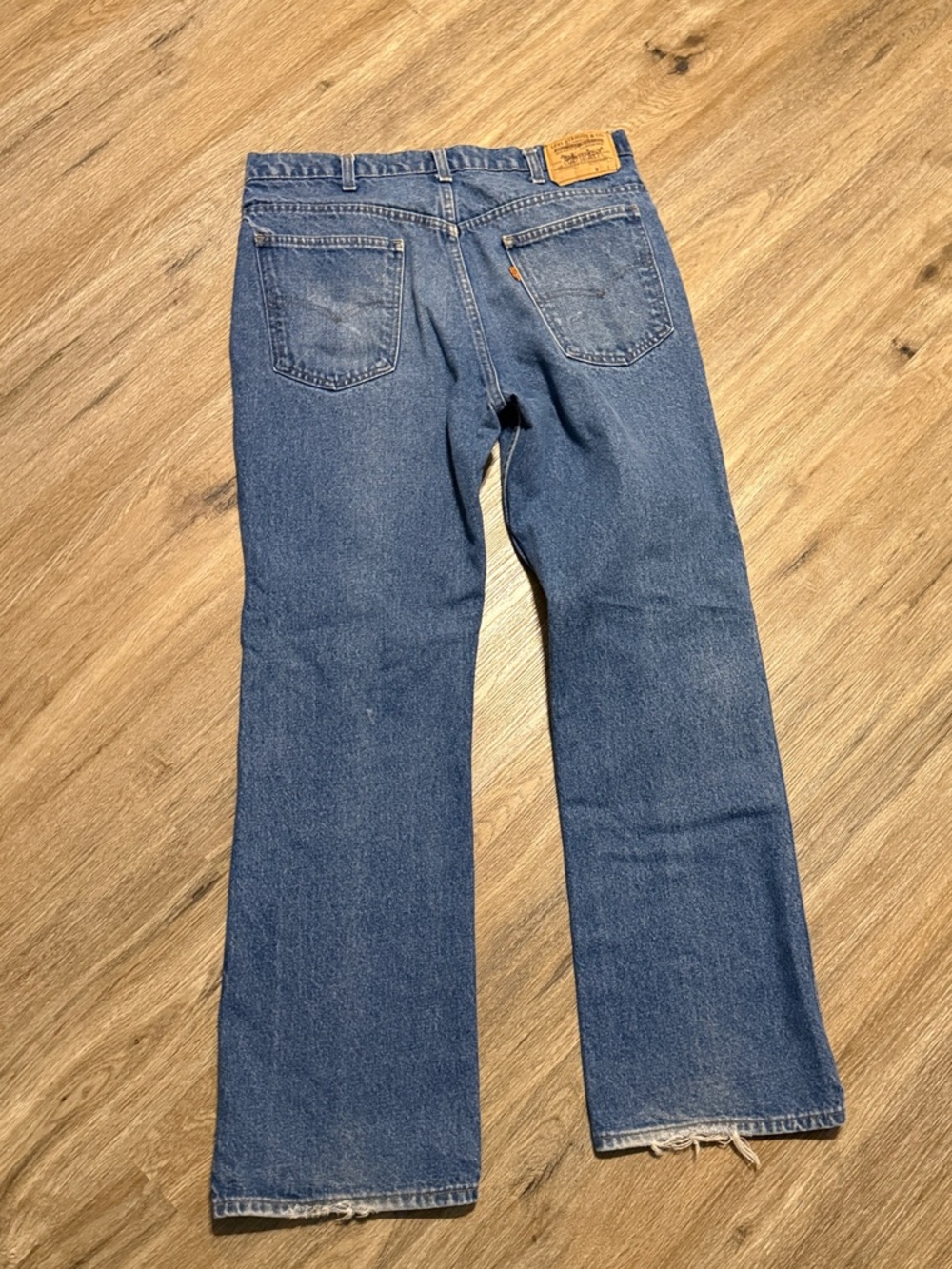 Vintage Levi's 517 Men's Medium Blue Bootcut Denim Jeans Orange Tab